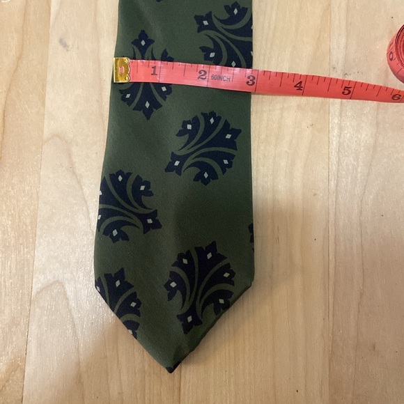 Vintage Giorgio Armani Tie. Green and black pattern! - Picture 5 of 5